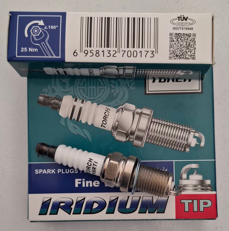 شمع تورچ K6RTI پایه کوتاه ایریدیوم
